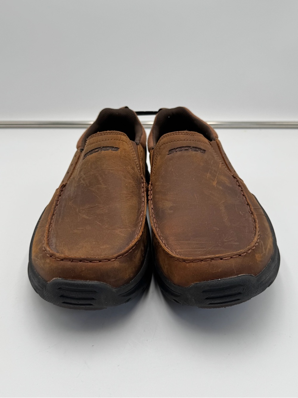 Skechers Relaxed Fit Brown Leather Slip On Loafers Memory Foam Mens Size 10.5